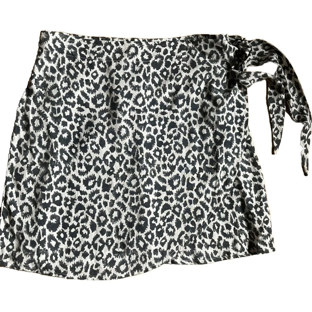 Emerson Fry Size Small WRAP SKIRT Leopard Spotted SUMMER Mini wrap white gray